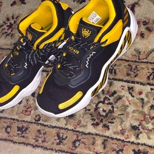 Vintage Adidas Donovan Mitchell Basketball Shoes